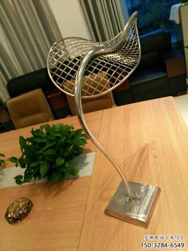 樹(shù)葉雕塑制造，景觀元素，不銹鋼鏡面樹(shù)葉雕塑廠家
