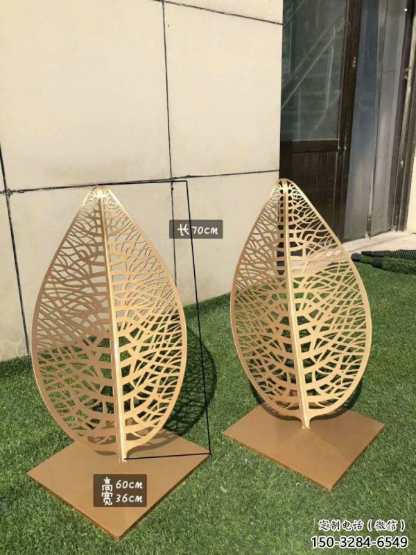 鏤空樹葉雕塑指用，小區(qū)雕塑，廣場(chǎng)鐵藝樹葉雕塑制作