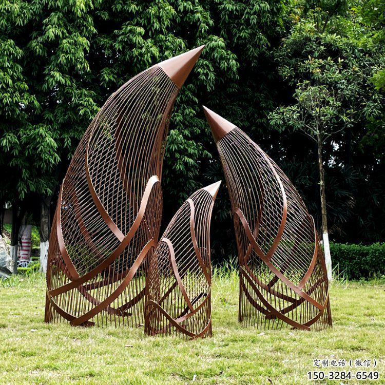 鏤空竹筍雕塑制作，景區(qū)案例，鏤空不銹鋼竹筍雕塑定做