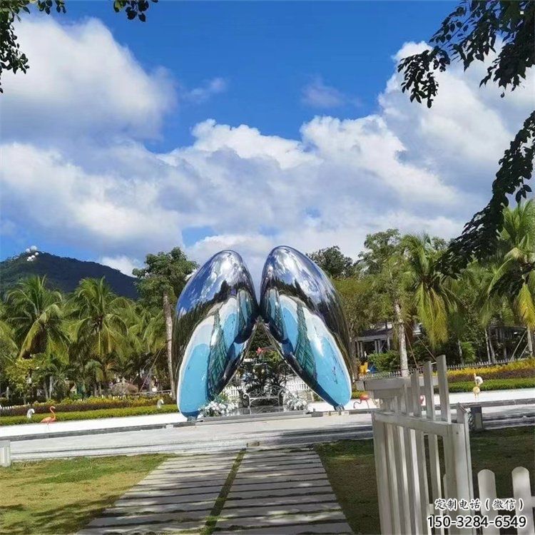 四葉草雕塑廠家，景區(qū)案例，不銹鋼四葉草雕塑常用