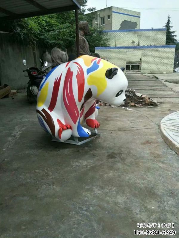 公共熊貓雕塑訂做，城市裝飾，庭院彩繪熊貓雕塑展品