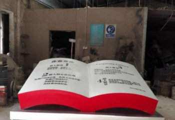 書籍雕塑廠家優(yōu)選，陸地擺件，玻璃鋼書籍雕塑供應