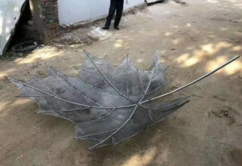 鏤空楓葉雕塑供需，彩鋼制作，大型鐵藝楓葉雕塑公司