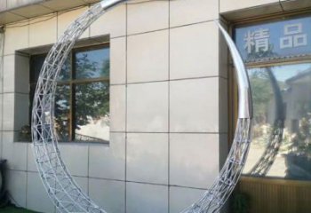 圓環(huán)雕塑制造商，小區(qū)擺件，白鋼鏤空?qǐng)A環(huán)雕塑提供