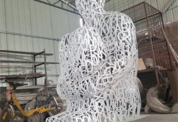 藁城大型鏤空人物雕塑常用，戶外擺放，鐵藝字母人物雕塑展示