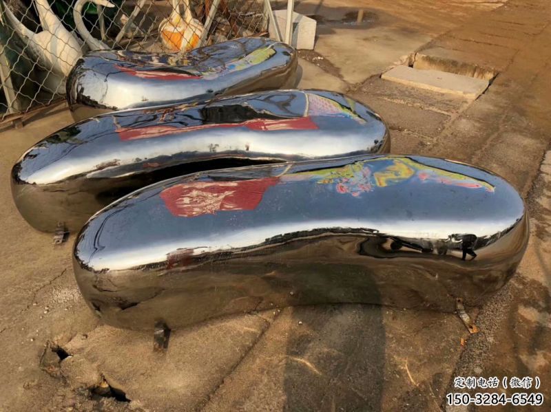 靈武坐凳雕塑，小區(qū)園林雕塑，不銹鋼鏡面效果