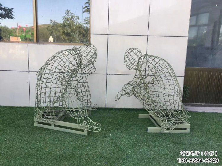 彭陽(yáng)鏤空下棋雕塑供需，廣場(chǎng)雕塑，鐵藝民俗人物雕塑選用