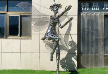 和林格爾現(xiàn)代鏤空舞者雕塑承接，歐式風(fēng)格，鐵藝跳舞雕塑精選
